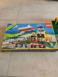 Lego 6392 Airport Legoland aeroplane helicopter terminal