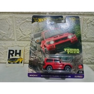 Hot Wheels Mitsubishi Pajero Evolution Premium Terra Trek rubber tires