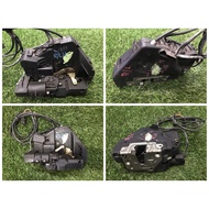 Mercedes-Benz E-Class W211 2003-2009 Door Lock R/LH(2pin with Vacuum model)(USED)