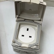 Schneider 施耐德 Kavacha 13A 防水蘇 插蘇 IP65 250V