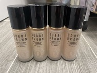 Bobbi Brown 羽柔蜜粉餅