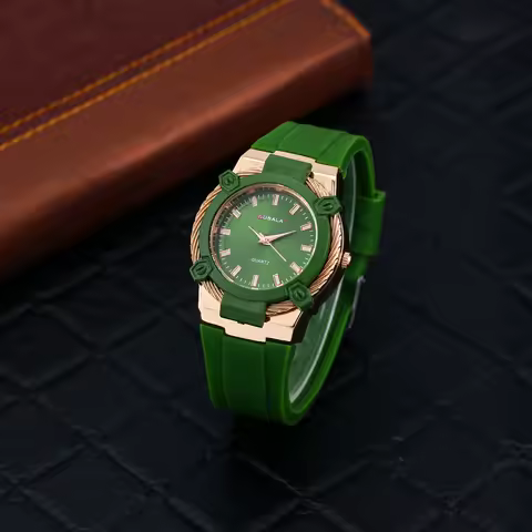 Colorful fashion trend watch, versatile sports style silicone watch, men's and women's couple fashio