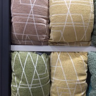 Kaison Back Pillow (Line Pattern)
