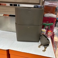 Celine sangle medium 大象灰