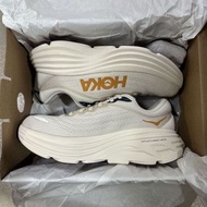 HOKA ONE ONE Bondi 8 跑步鞋 米白色