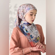 Spectrum White Scarf Jilbab Hijab Mandjha Ivan Gunawan Segi Empat Voal