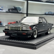 [Ready Stock] Ready Stock IG 1: 18 Toyota Crown Crown 120 3.0 Resin Car Model Ignitio Retail Price 2