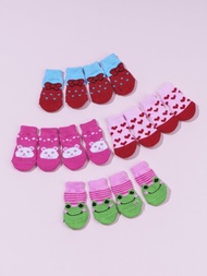 溫暖防滑寵物襪一組四隻,顏色隨機。襪子較小,適合中小型寵物。