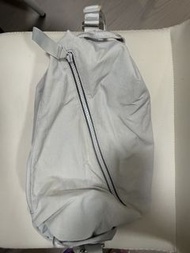 Lululemon fast track bag