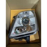 Isuzu Dmax/ Alterra 2008-2013 Headlight Projector type (White Signal Light Cover)