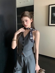 ชุดสูทสีเทาแบบลำลองสำหรับผู้หญิง Aviva on Earth ชุดสองชิ้น คอวี กระดุม สไตล์เก๋ไก๋ แฟชั่นฤดูร้อน 202