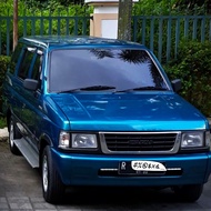 Isuzu Panther Grand Royal 2.5 1997
