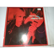 Piring Hitam Vinyl LP Tom Petty &amp; The Heartbreakers