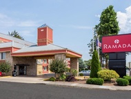 รามาดา บาย วินด์แฮม พอร์ตแลนด์ (Ramada by Wyndham Portland)