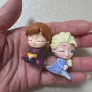 購自日本 一對$30不拆賣  Frozen Elsa Anna 愛莎 安娜 Q版公仔擺設  可放蛋糕上 公仔 sf到付，大埔面交/逢星期六下午油麻地中華書局交收 #C