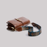 Japan White Niche Texture Niche Square Bag Messenger Bag for Women Women