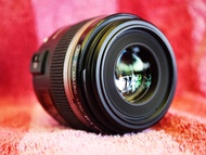 Canon EF-S 60mm f2.8 Macro เลนส์มาโครที่รองรับระบบโฟกัสอัตโนมัติความเร็วสูง ขนาดกะทัดรัด โฟกัสไว ให้