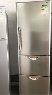 日立三門 大容量 雪櫃 有自動制冰功能 180CM高  包送貨安裝Hitachi three-door large capacity refrigerator