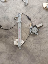 รางยกกระจกไฟฟ้า หลังซ้าย มิตซูบิชิ  อีคา MITSUBISHI LANCER  E CAR