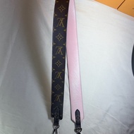 ‼️全台最甜 LV寬背帶/肩帶 Louis Vuitton 路易威登 水波紋拼老花 雙面用