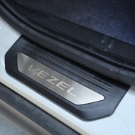 Car Scuff Plate Door Sill Guard Sticker Cover Trims Protector for Honda HRV HR-V Vezel 2014 - 2020 D