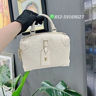 99新✨全港最平 ‼正品任驗 ‼🌈Louis Vuitton LV Petite Malle Souple M45394 White💖可單肩 可手拎👏現貨 支持陪驗 #女裝手袋 #包包 #hand b
