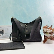 LV CarryAll PM壓紋肩背包