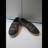 Chanel 黑底金色毛呢樂福平底鞋