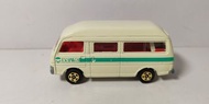 Tomy tomica 3 Nissan caravan highroof van 黑盒 淨車