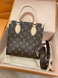 LV Sac Plat BB 小號 琴譜包 斜孭袋 男女同款