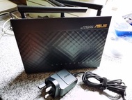 Asus AC1900 路由器