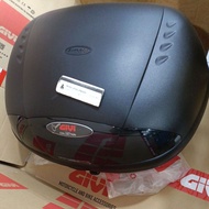 Givi e450n box with baseplate and bolts givi e450n2(cla) box with baseplate and bolts givi e45 class