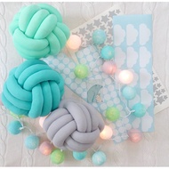 Knot Ball Pillow (3 Knots/3 Knots)