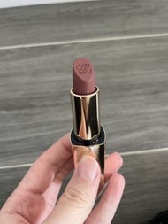 雅詩蘭黛 Pure Color Matte 唇膏 809 Secret Scandal