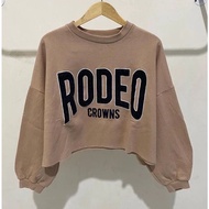 Oversized Crop Sweater rodeo crowns (LD 110, P 43)