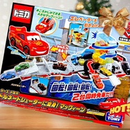 閃電發貨🉐現貨全新 日本Takara Tomy Cars McQueen toy汽車總動員 反斗車王麥坤變形停車場軌道套裝 Tomica 原裝正版 聖誕禮物