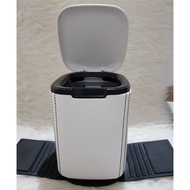 Car Trash Can Car Trash Box Car Dustbin Universal Car Dustbin White