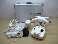 DJI Phantom 4 Pro V2.0 無人機，附遙控器、GL300L 相機、兩顆電池和收納箱（產品代碼：8AJ0301E-A10）