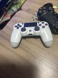 PS4 Slim 主機連手掣