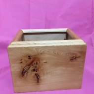 台灣檜木閃花面紙盒台灣檜木 面紙盒15*12*12cm 會隨著紙張少面板