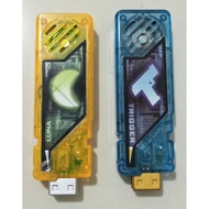 Set of 2 unit Bandai DX kamenrider W doubleTrigger & Luna gaia memory