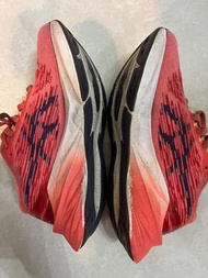 ASICS Novablast 3 女士跑鞋