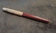 PARKER 51 . 12k gold filled . Fountain pen . Made in USA