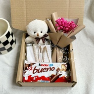 Kotak Coklat Hadiah Hari Jadi Gift Box Birthday for Woman Surprise Gift Chocolate/ Kinder Bueno/ Bab