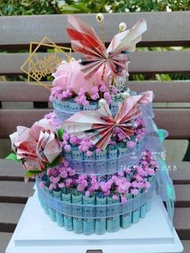 有錢花蛋糕、銀紙蛋糕花、銀紙金沙花、有錢花、銀紙花( 特別又有創意, 驚喜爆棚， 拍照打卡一流)金莎花、生日花束、生日禮物、情人節花束、求婚、訂婚、週年紀念日禮物、母親節花束、畢業花束、蛋糕花