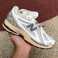 NB1906R White Gray Distressed Size: 36-45
Pure Original Version ️ New Balance NB1906R White Gray Dis