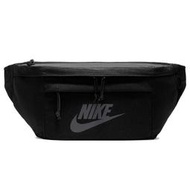 【時代體育】NIKE 耐吉  TECH HIP PACK 防潑水大型側背腰包 BA5751-010 &lt;&lt; 隆重上市 &gt;&gt;