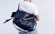 Color D // 黑包 側背包 斜背包 商業 學生 都會  肩背包