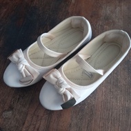 Preloved women's flat cream shoes size 36 cream flat shoes size 36 women's shoes size 36 like new/ba
