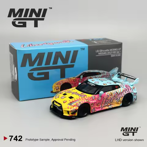 MINIGT 1:64 LB-Silhouette WORKS GT NISSAN 35GT-RR Ver.1 LBWK KUMA Alloy Car Model 742